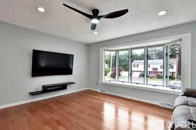 Main picture of 1 Gibson St