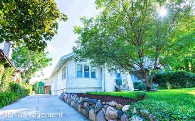 Main picture of 2741 Titus Ave