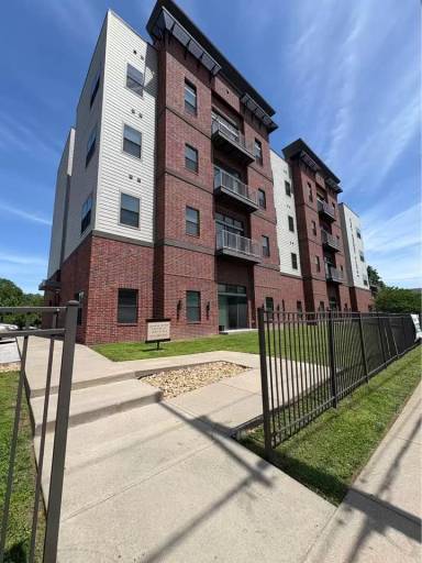 Main picture of East Cherry Flats