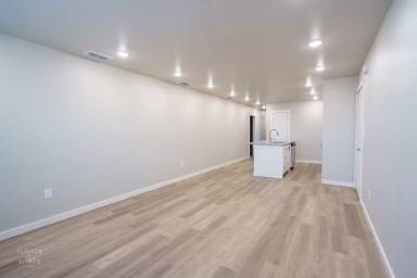 Main picture of 6110 Princess Ln