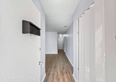 Main picture of 439 Broward St