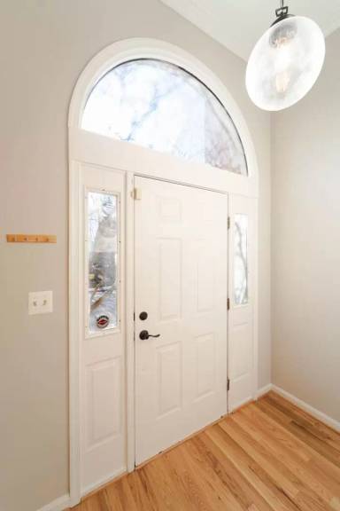 Main picture of 1553 Templeton Pl