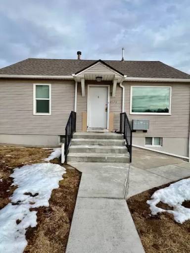 Main picture of 2120 10th Ave