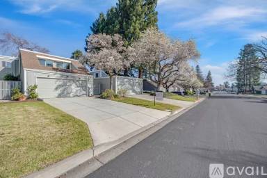 Main picture of 7551 Maywood Dr