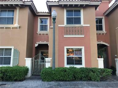 Main picture of 4934 White Mangrove Way E