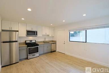 Main picture of 1277 W 23rd St