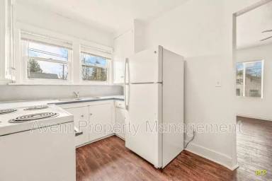 Main picture of 5922 N Albina Ave