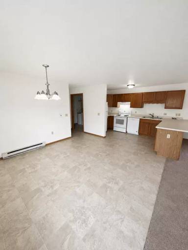 Main picture of 600 Creek Rd
