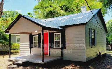 Main picture of 916 Wilmington Ave