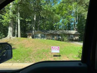 Main picture of 3229 Fern Valley Dr SW