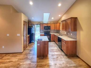 Main picture of 516 Gary Ln