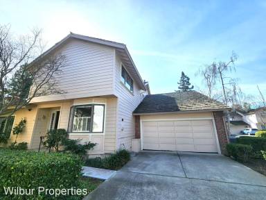 Main picture of 13 Chateau Dr
