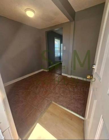 Main picture of 1712 Saint Louis Ave