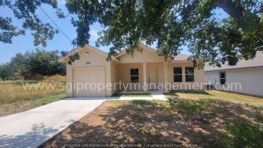Main picture of 1895 Cedar Park