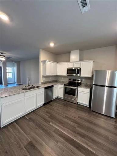 Main picture of 6801 SW Chestnut Hill Rd