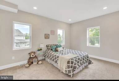 Main picture of 4000 Maine Ave