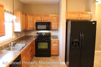 Main picture of 2613 S Brookglen Cir