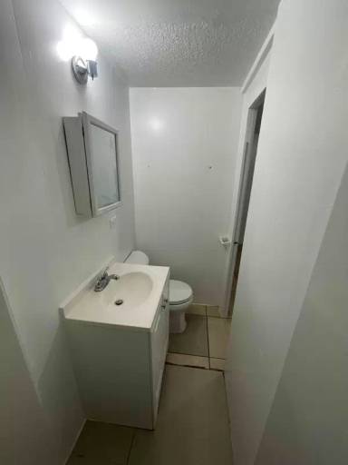 Main picture of 1331 SW 129th Ave
