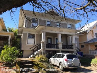 Main picture of 1549 SE 32nd Pl
