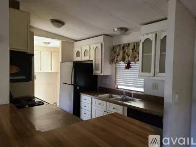 Main picture of 5318 Dianthus St