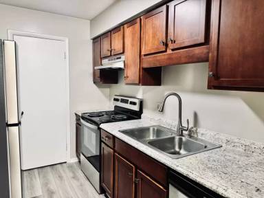 Main picture of 1208 Schaub Dr
