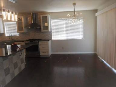 Main picture of 273 Woodlake Cir