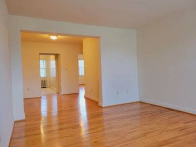 Main picture of 217 E Glendale Ave