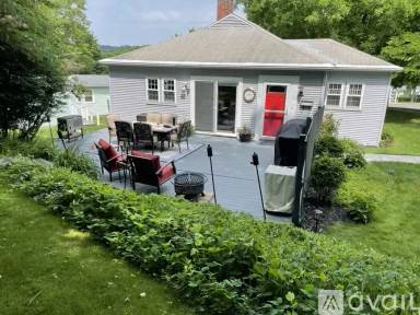 Main picture of 118 Hawthorne Pl