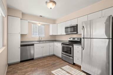 Main picture of 572 Star Villa Cir SE