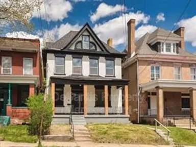 Main picture of 923 Adelaide St