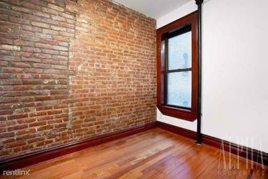 Main picture of 1261 Park Ave