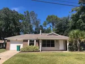 Main picture of 615 Schneider Dr
