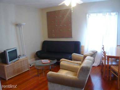 Main picture of 435 Hanover St