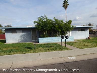 Main picture of 900 E Henry St