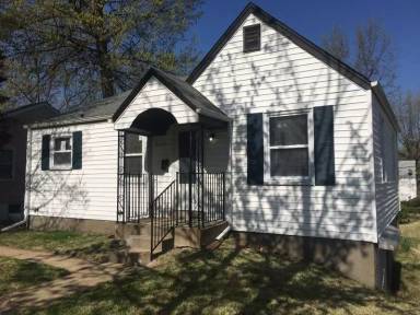 Main picture of 7129 Manette Dr