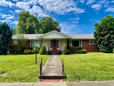 Main picture of 2167 E Powell Ave