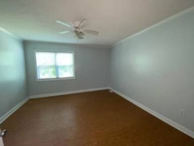 Main picture of 215 Brookfield Cir