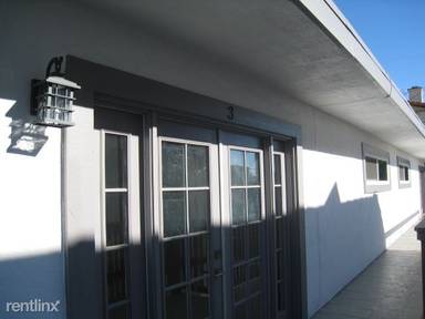 Main picture of 313 Acebo Ln