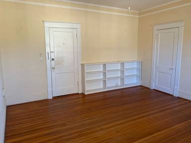 Main picture of 704 Shepherd St