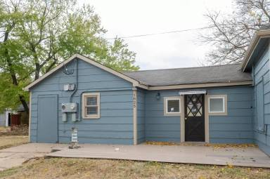 Main picture of 1827 W Walker St