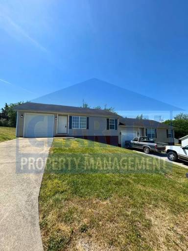 Main picture of 132 Ashley Ct NE