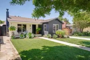 Main picture of 463 Menker Ave