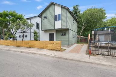Main picture of 203 Obregon St