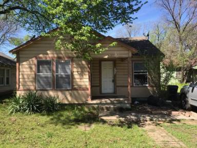 Main picture of 712 Myrtle St