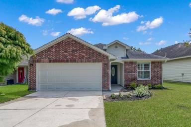 Main picture of 122 Snug Harbor Dr