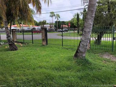 Main picture of 6295 SW 33rd St