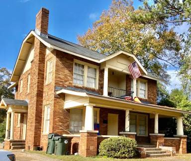 Main picture of 220 Reed St