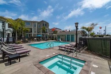 Main picture of 520 Shorebird Way