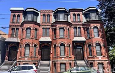 Main picture of 99 Westford St