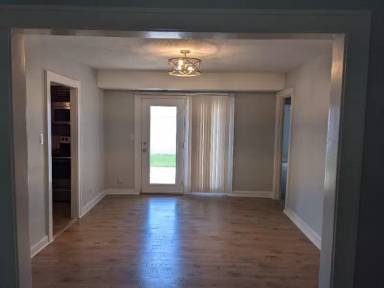 Main picture of 1019 W 38th St